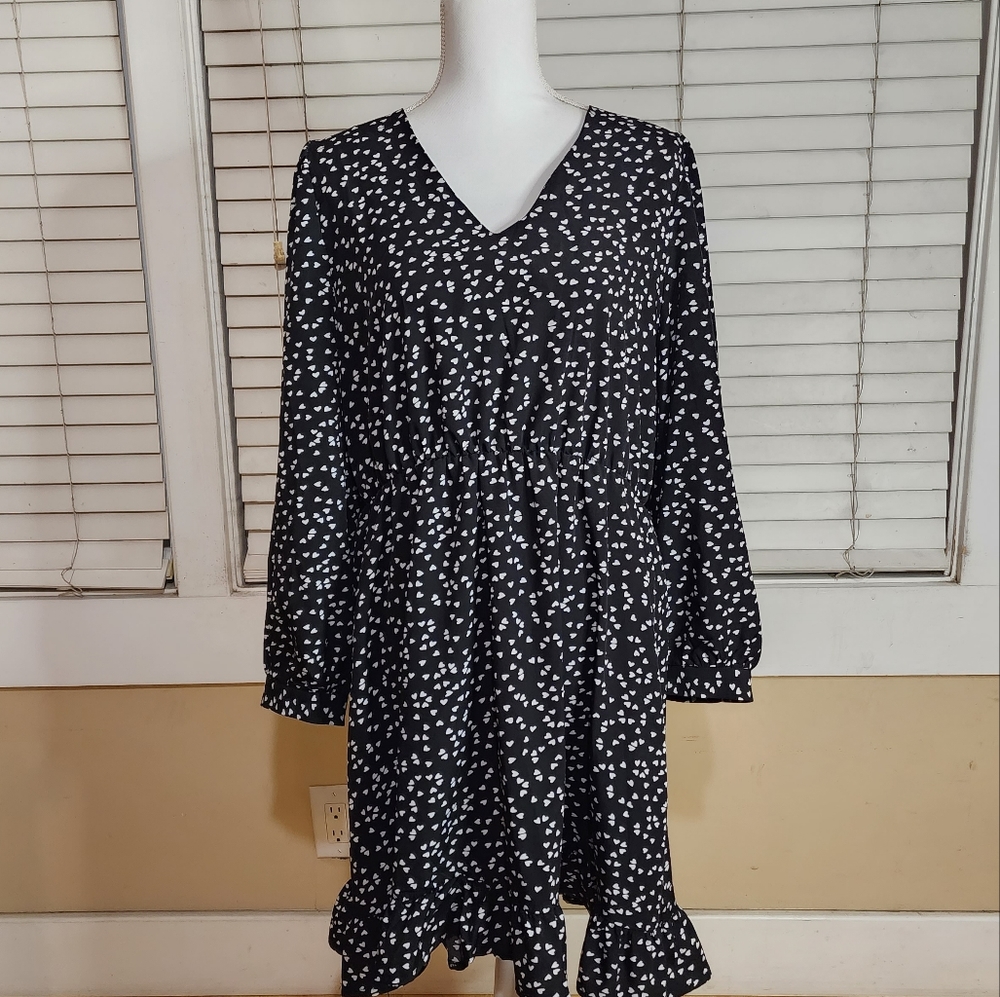 SHEIN Women's Confetti Heart Ruffle Hem Dress - Picture 5 of 12